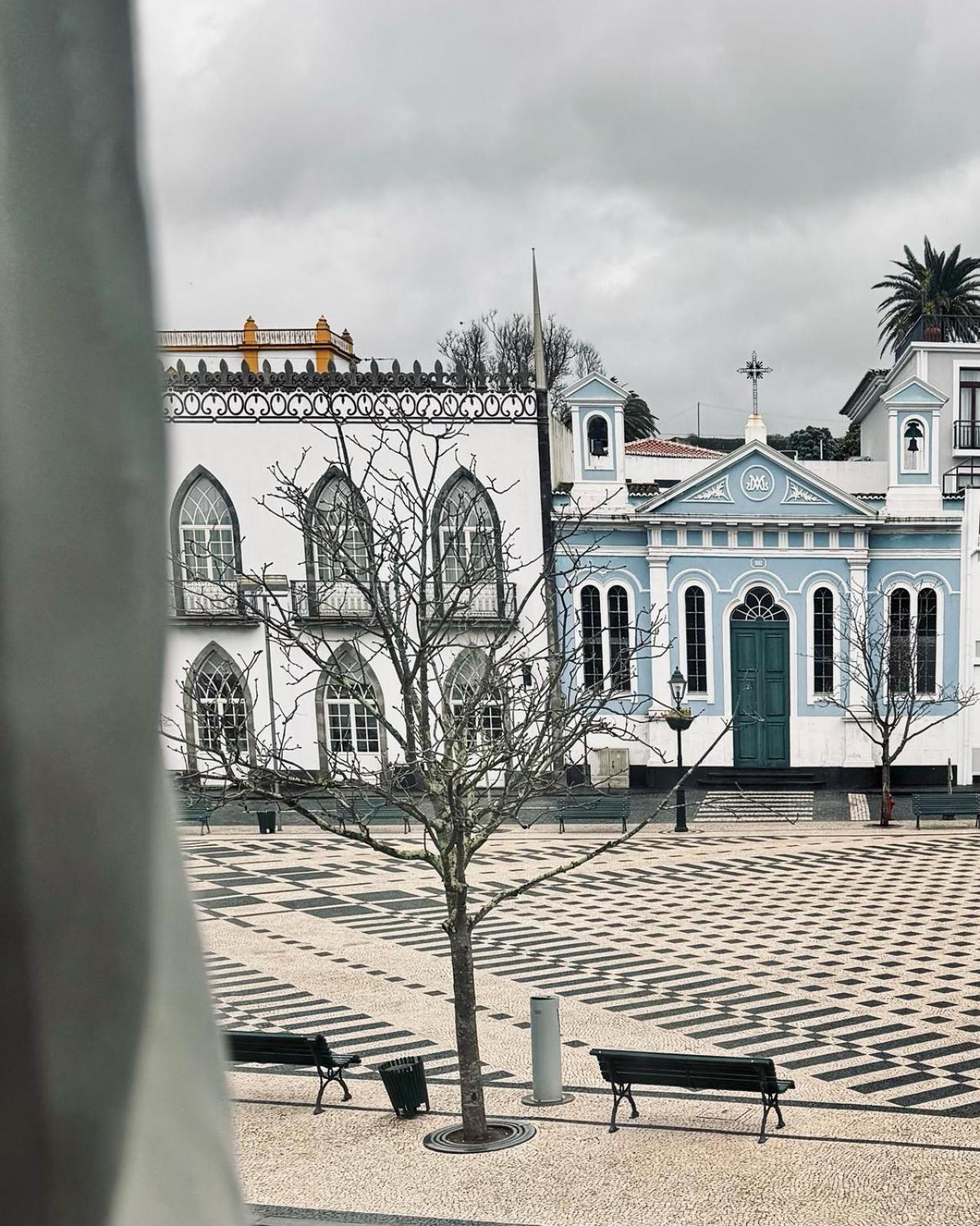 Alianca Cafe & Hostel Angra do Heroismo Luaran gambar